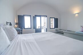 Grand Ambassador Santorini Hotel