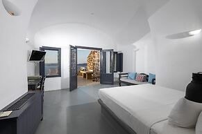 Grand Ambassador Santorini Hotel