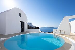 Grand Ambassador Santorini Hotel