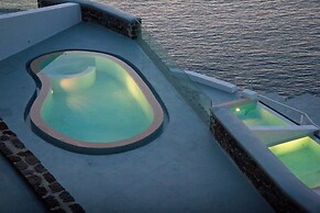 Grand Ambassador Santorini Hotel