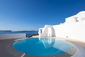 Grand Ambassador Santorini Hotel