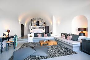 Grand Ambassador Santorini Hotel