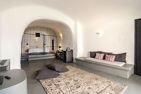 Grand Ambassador Santorini Hotel