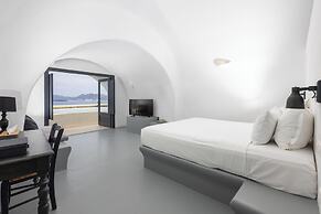 Grand Ambassador Santorini Hotel