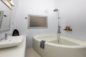 Grand Ambassador Santorini Hotel
