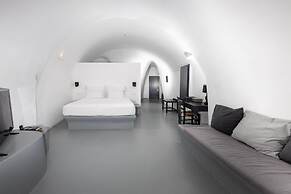 Grand Ambassador Santorini Hotel