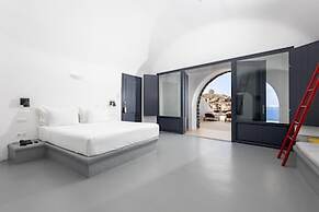 Grand Ambassador Santorini Hotel