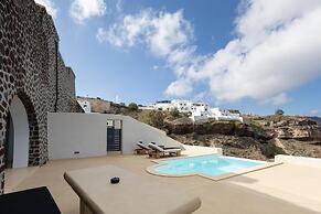 Grand Ambassador Santorini Hotel