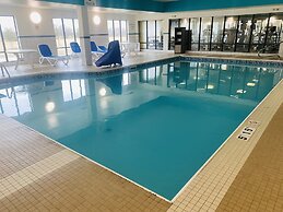 Holiday Inn Express & Suites Detroit North - Troy by IHG