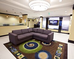 Holiday Inn Express & Suites Detroit North - Troy by IHG