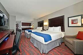 Holiday Inn Express & Suites Utica, an IHG Hotel