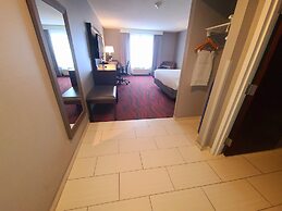 Holiday Inn Express & Suites Utica by IHG