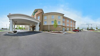 Holiday Inn Express & Suites Utica by IHG