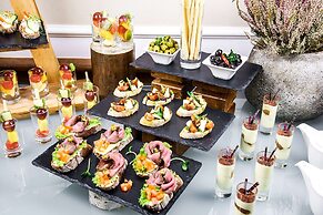 Radisson Blu Hotel, Kyiv Podil City Centre