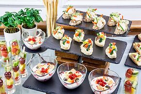 Radisson Blu Hotel, Kyiv Podil City Centre