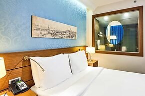 Radisson Blu Hotel, Kyiv Podil City Centre