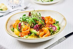 Radisson Blu Hotel, Kyiv Podil City Centre