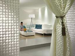 Dusit Thani Abu Dhabi