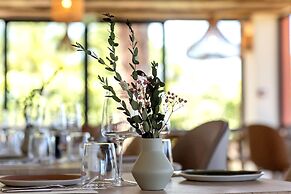 Casa Santini x Roc Seven