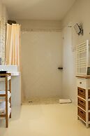 Casa Santini x Roc Seven