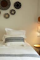 Casa Santini x Roc Seven