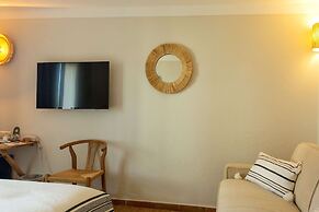 Casa Santini x Roc Seven