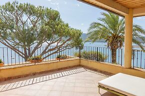 Casa Santini x Roc Seven