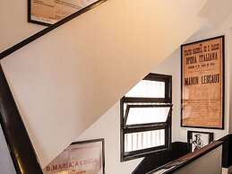 Teatro Boutique Rooms & Suites