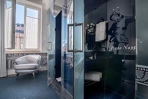 Teatro Boutique Rooms & Suites