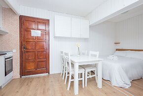 APARTAMENTOS VAQUERS MIKKA 3000