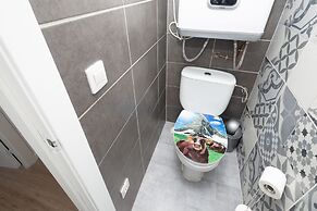 APARTAMENTOS VAQUERS MIKKA 3000