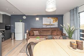 APARTAMENTOS VAQUERS MIKKA 3000