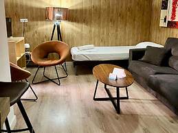 APARTAMENTOS VAQUERS MIKKA 3000