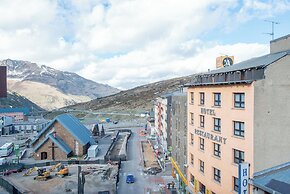 APARTAMENTOS VAQUERS MIKKA 3000