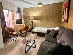 APARTAMENTOS VAQUERS MIKKA 3000