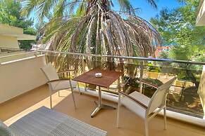 Greek Pride Cronwell Rahoni