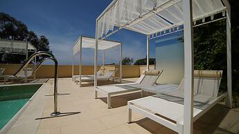 Greek Pride Cronwell Rahoni