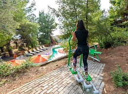 Greek Pride Cronwell Rahoni