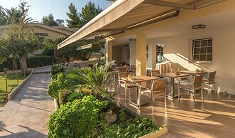 Greek Pride Cronwell Rahoni