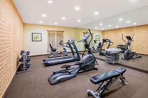La Quinta Inn & Suites by Wyndham Floresville