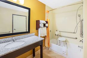 La Quinta Inn & Suites by Wyndham Floresville