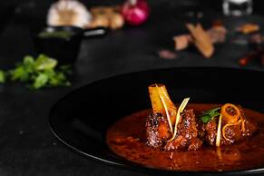 DoubleTree by Hilton Gurugram Baani Square