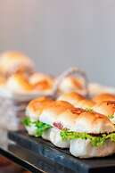 Antonio's Palace Hotel