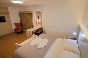 Antonio's Palace Hotel