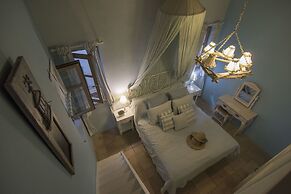 Six Keys Seaside Lodge