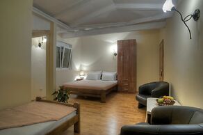 Castellamare Residence