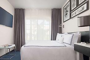 Gale South Beach, Curio Collection by Hilton