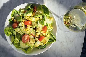 Gale South Beach, Curio Collection by Hilton