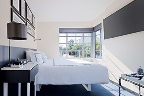 Gale South Beach, Curio Collection by Hilton