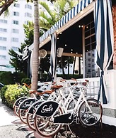 Gale South Beach, Curio Collection by Hilton